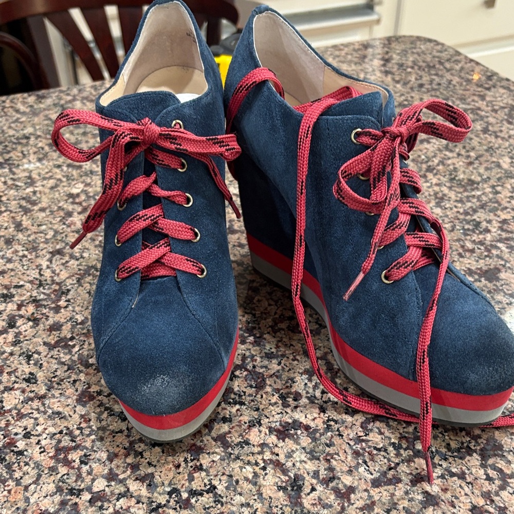 Boutique 9 Navy and Red Wedge Shoes